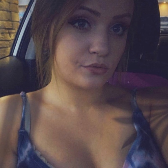 Meet your Posher, Savannah - Picture 1 of 1